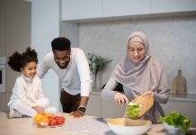 Bangun Pola Makan Anak dengan Langkah yang Tepat pola makan mom kids toddler family