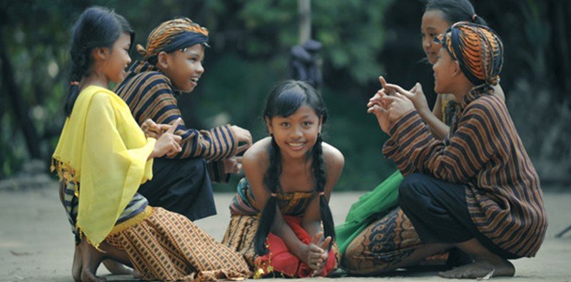 traditional games with cublak-cublak suweng song
